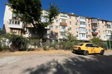 3-к квартира, 57,1 м², 1/5 эт.
