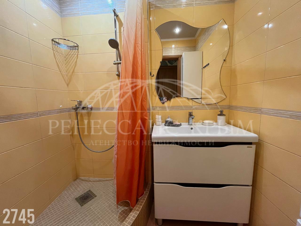 Продаю 3 комн. квартиру. Севастополь, улица Горпищенко, 110к4, - Жилая недвижимость, Продажа квартир Севастополь