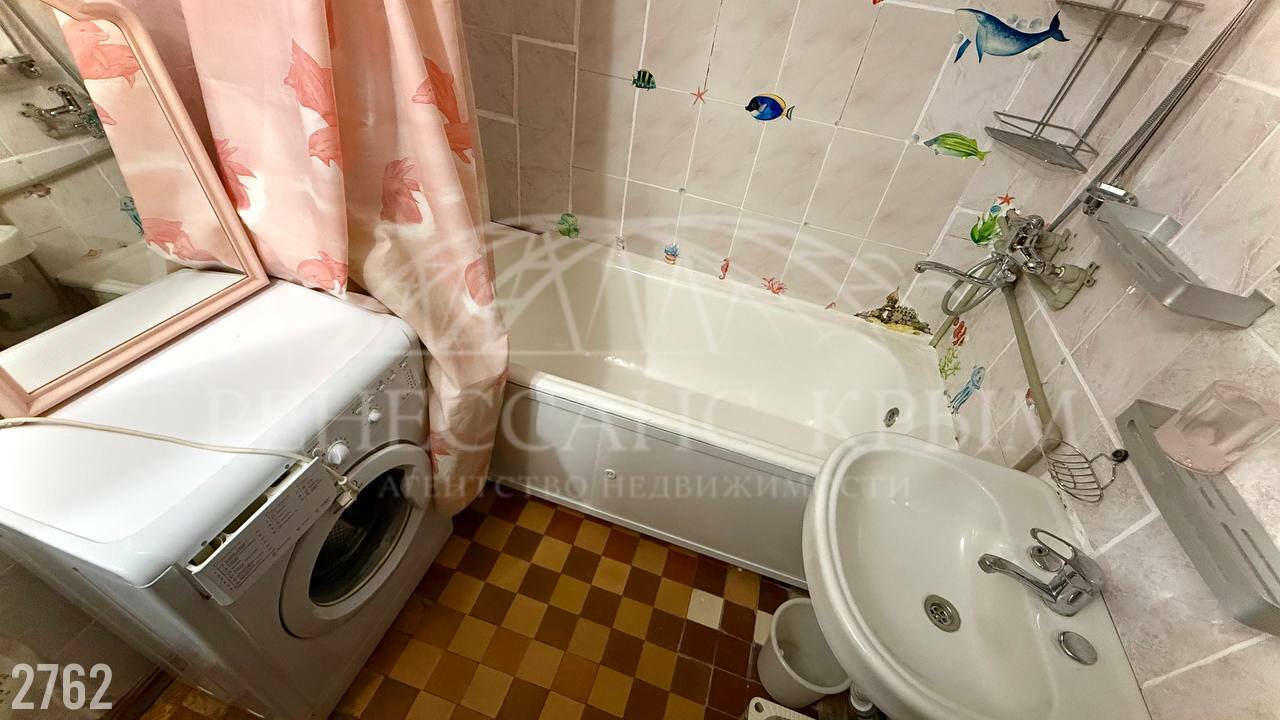 Продаю 1 комн. квартиру. Севастополь, улица Горпищенко, 78, - Жилая недвижимость, Продажа квартир Севастополь