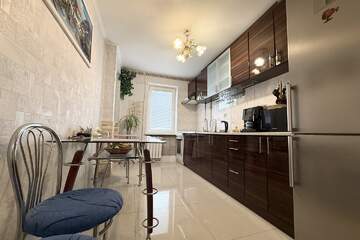 3-к квартира, 75 м², 6/10 эт.