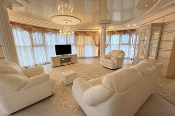 3-к квартира, 120 м², 6/10 эт.