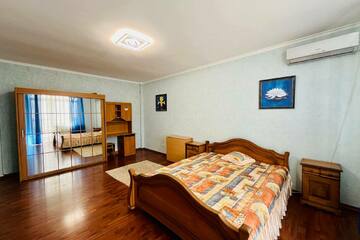 2-к квартира, 84,1 м², 8/10 эт.