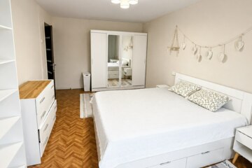 3-к квартира, 74 м², 2/5 эт.
