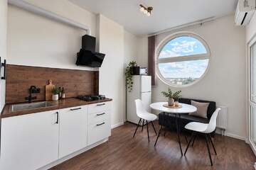 2-к квартира, 57,4 м², 9/9 эт.