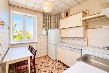 2-к квартира, 43,7 м², 3/5 эт.