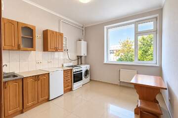 1-к квартира, 37 м², 1/5 эт.