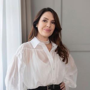 Элеонора Александровна